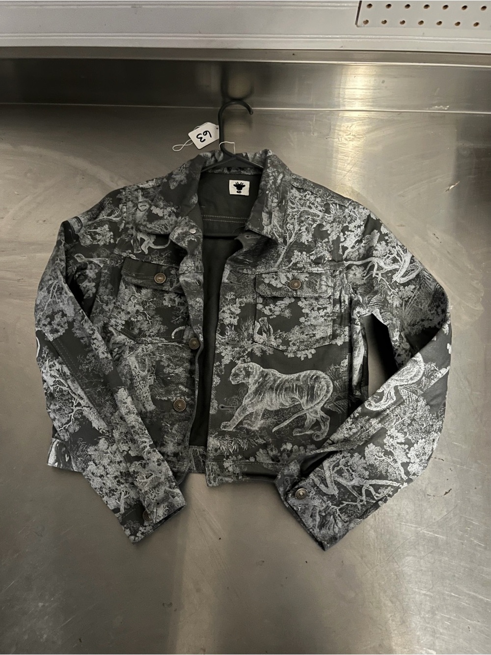 Gucci Gray Printed Cropped Denim Jacket with Animal Motif